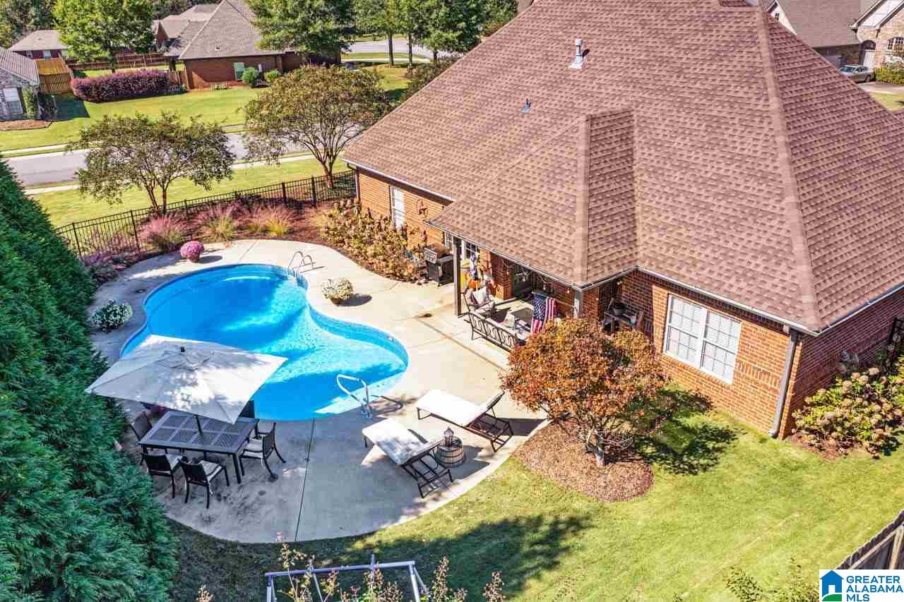 157 Tanglewood Drive Alabaster, AL 35007 - Photo 2 of 45