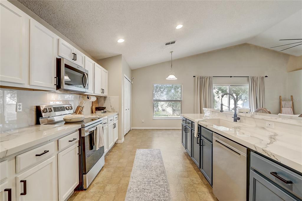 2033 Newtown Road Groveland, FL 34736 - Photo 14 of 37 Gallery Image 14