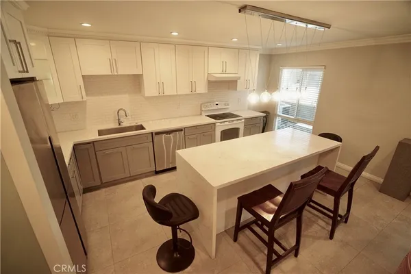 $2,000 | 17068 Colima Road, Hacienda Heights, CA 91745