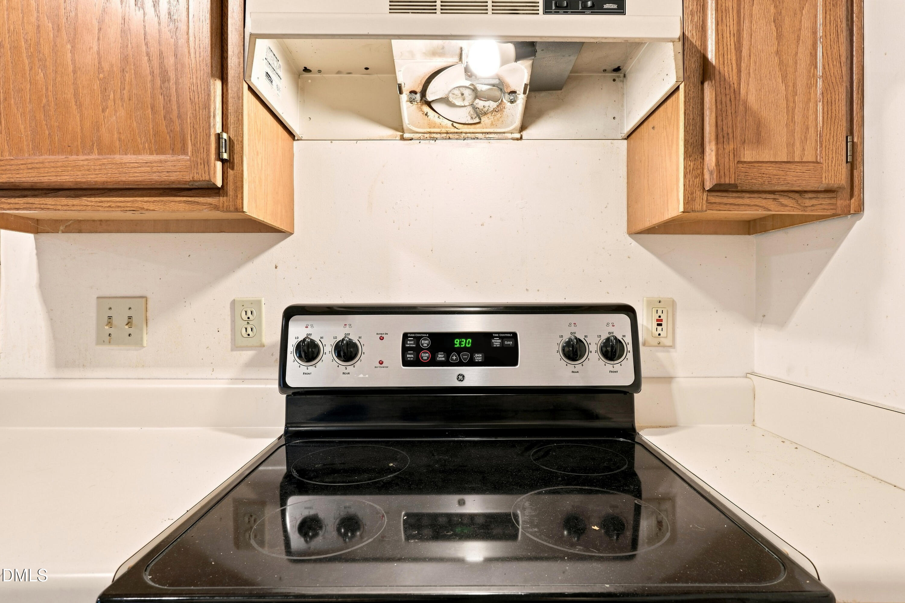 7912 Smith Road Apex, NC 27539 - Photo 22 of 35 Kitchen