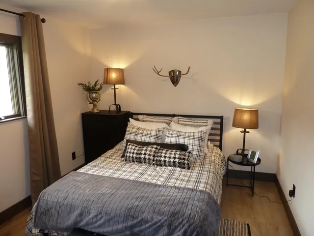 $284,900 | 27 East 9 Mile Road, Irons, MI 49644