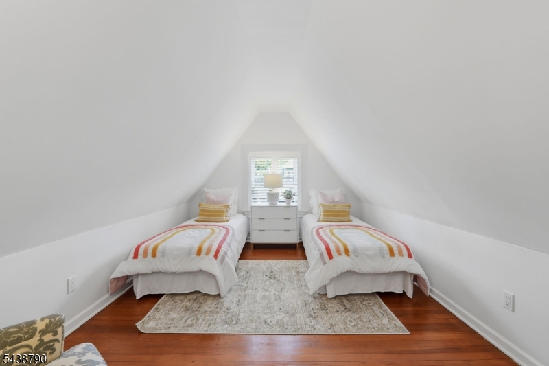 610 Springfield Avenue Summit, NJ 07901 - Photo 33 of 50
