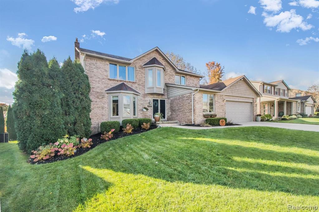2755 Winter Park Road Rochester Hills, MI 48309 - Photo 2 of 29