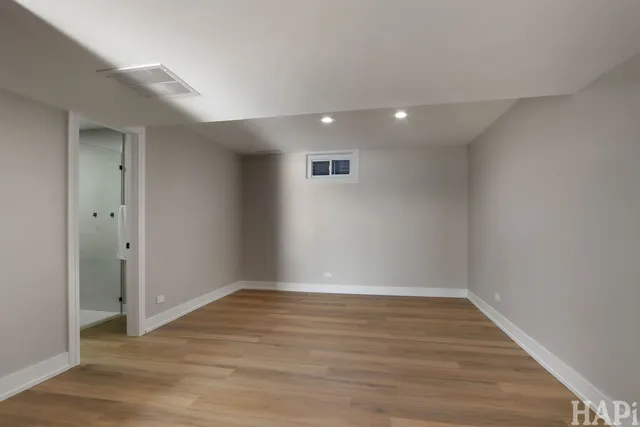 $537,000 | 218 North Shore Drive, Oakwood Hills, IL 60013