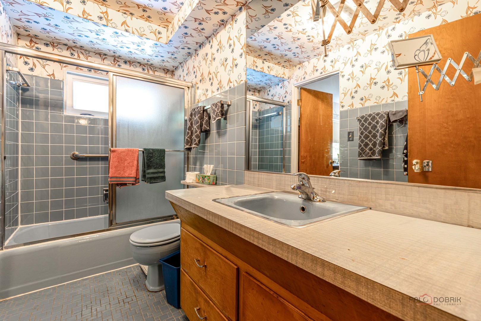 9320 Forestview Road Evanston, IL 60203 - Photo 17 of 27