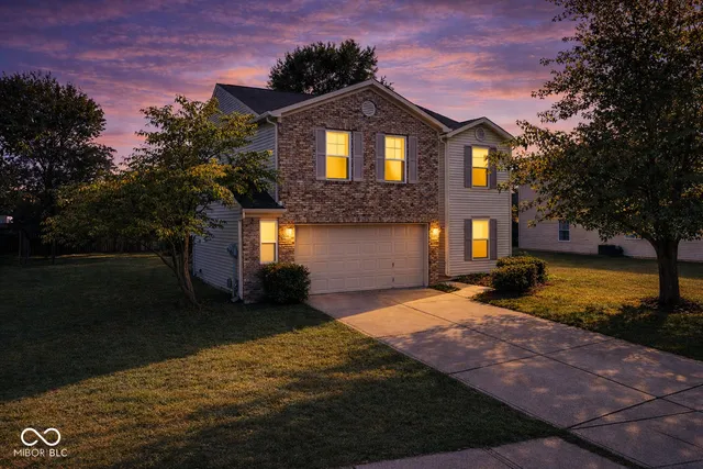 $299,000 | 6911 Woodland Heights Drive, Avon, IN 46123