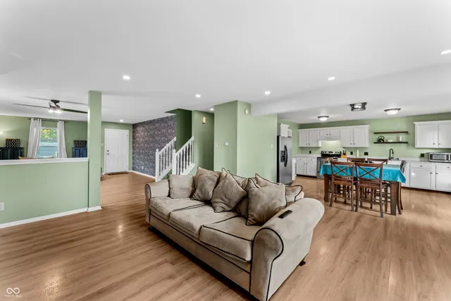 $310,000 | 6911 Woodland Heights Drive, Avon, IN 46123