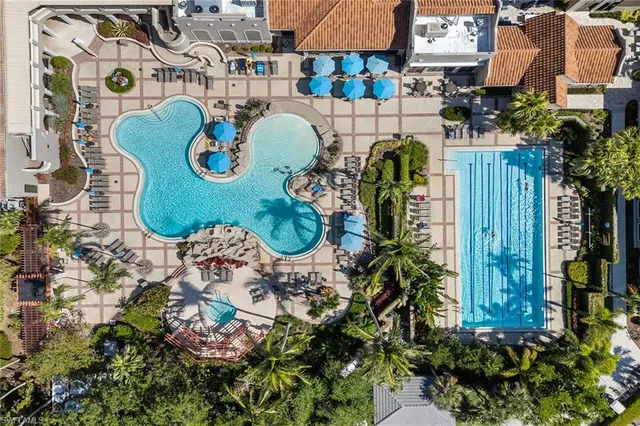 a view of a bird bath