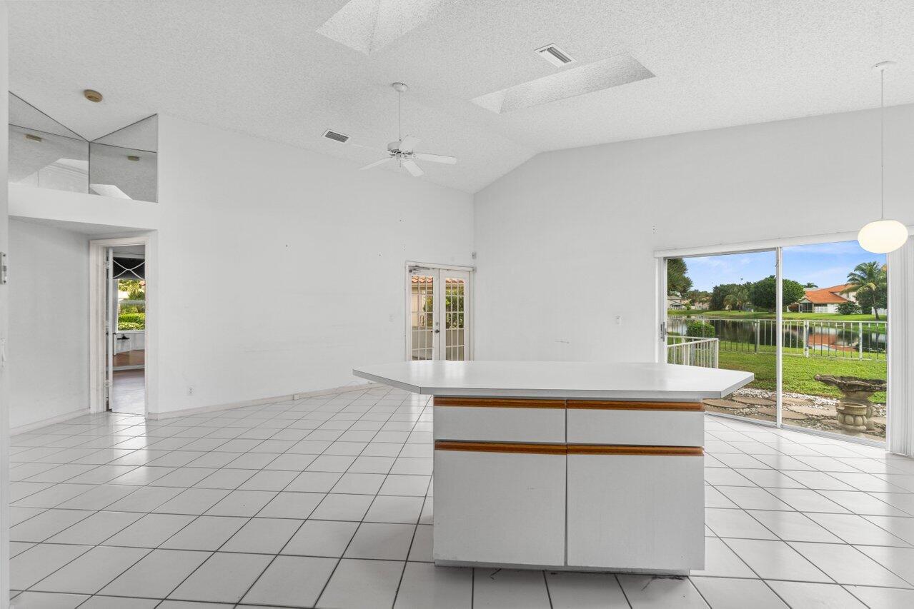 8501 Windy Circle Boynton Beach, FL 33472 - Photo 13 of 33 Kitchen