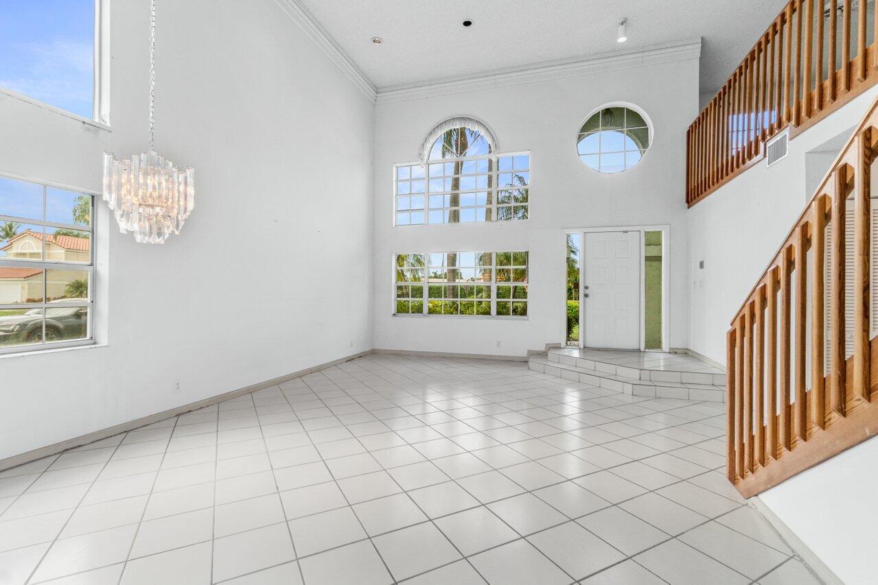 8501 Windy Circle Boynton Beach, FL 33472 - Photo 5 of 33 Entry/ Livingroom