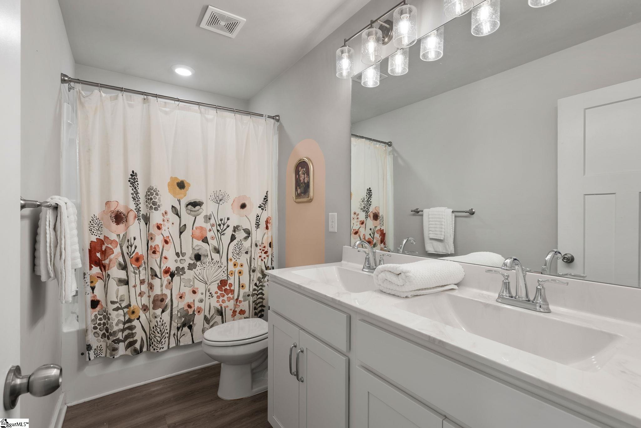 100 Grey Oak Trail Greer, SC 29650 - Photo 22 of 30 Full bath on second floor