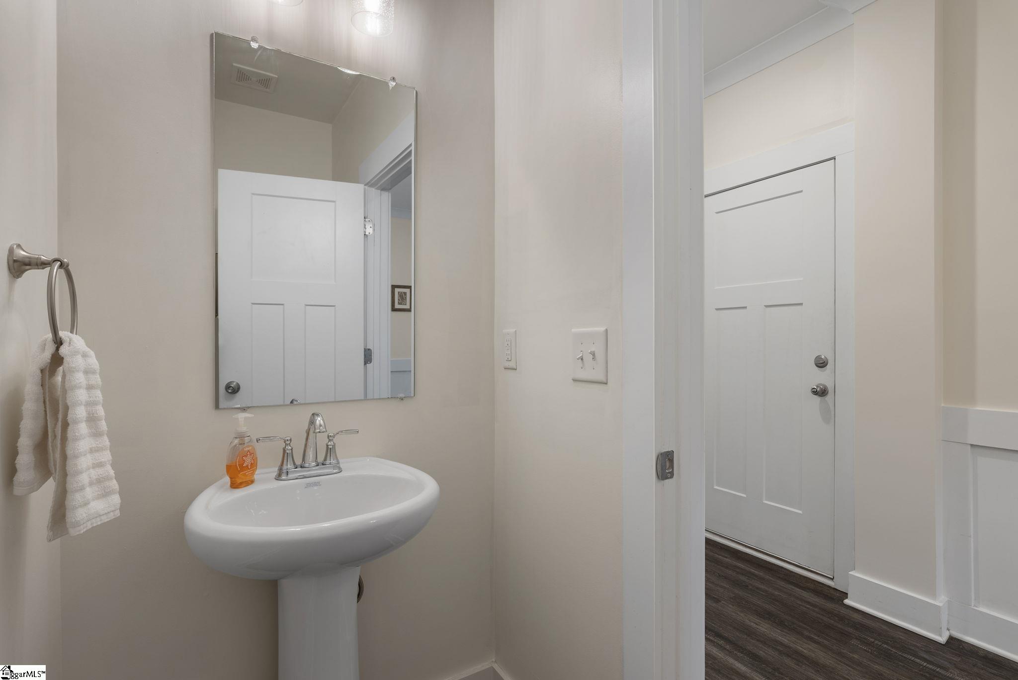 100 Grey Oak Trail Greer, SC 29650 - Photo 23 of 30 Half Bath