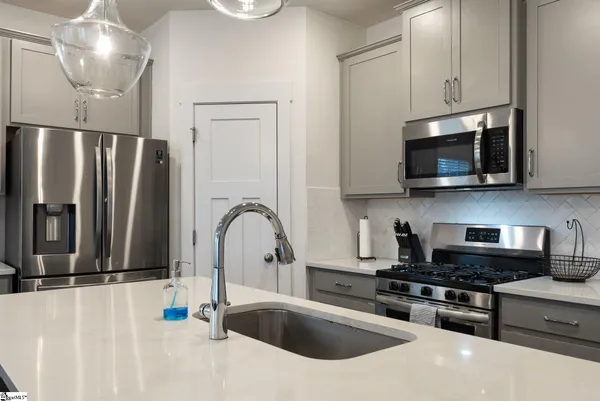 $295,000 | 100 Grey Oak Trail, Greer, SC 29650