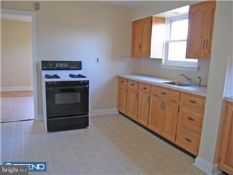 319 Overhill Road Wayne, PA 19087 - Photo 3 of 12 Kitchen