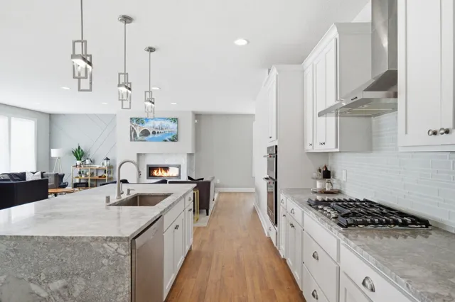 $718,000 | 11159 41st St Circle North, Lake Elmo, MN 55042