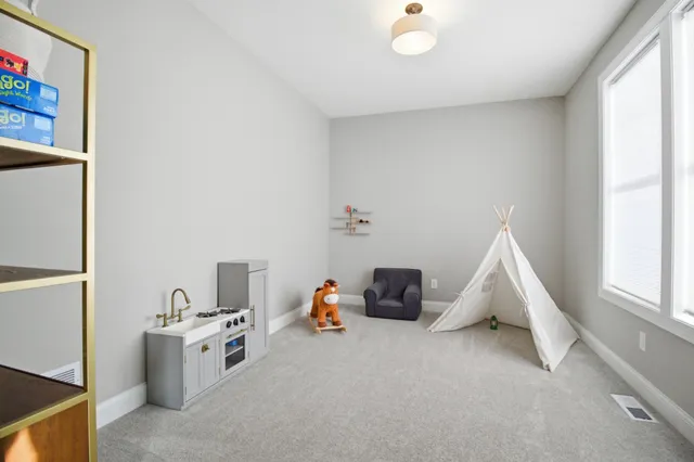 $718,000 | 11159 41st St Circle North, Lake Elmo, MN 55042