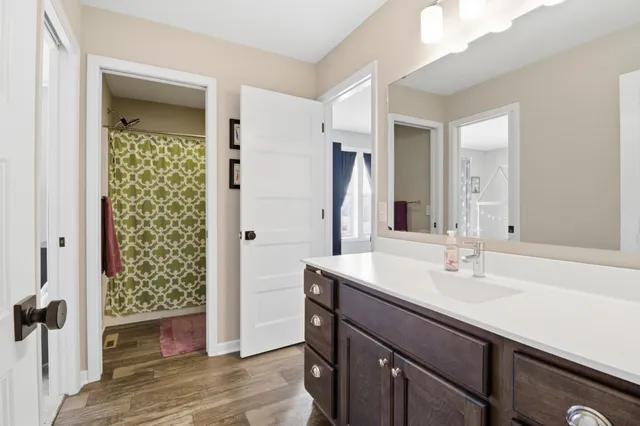 $718,000 | 11159 41st St Circle North, Lake Elmo, MN 55042