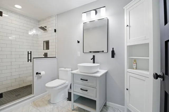 $718,000 | 11159 41st St Circle North, Lake Elmo, MN 55042