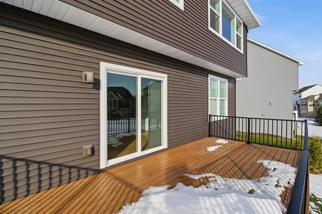 $718,000 | 11159 41st St Circle North, Lake Elmo, MN 55042