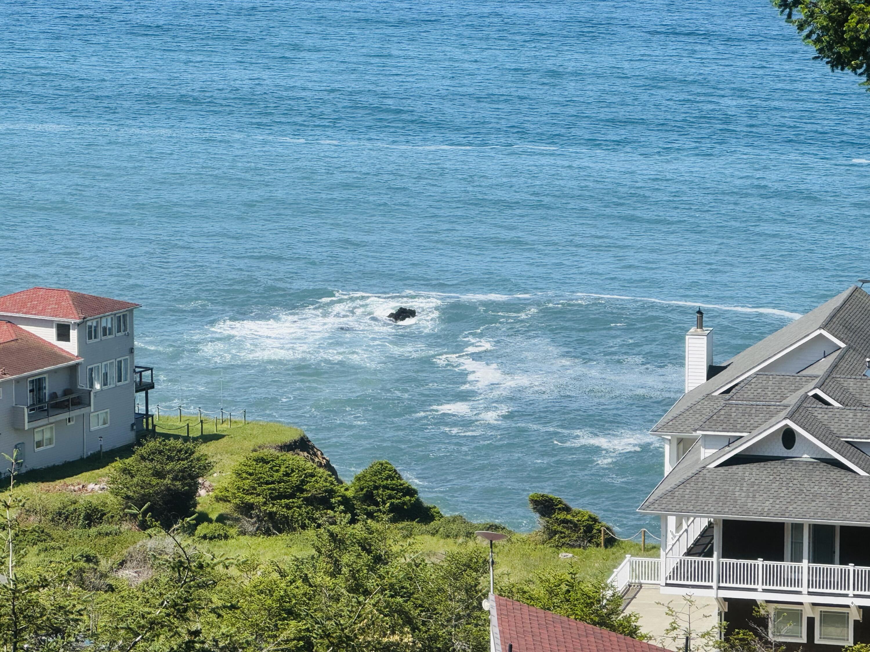 110 Albatross Road Shelter Cove, CA 95589 - Photo 2 of 7