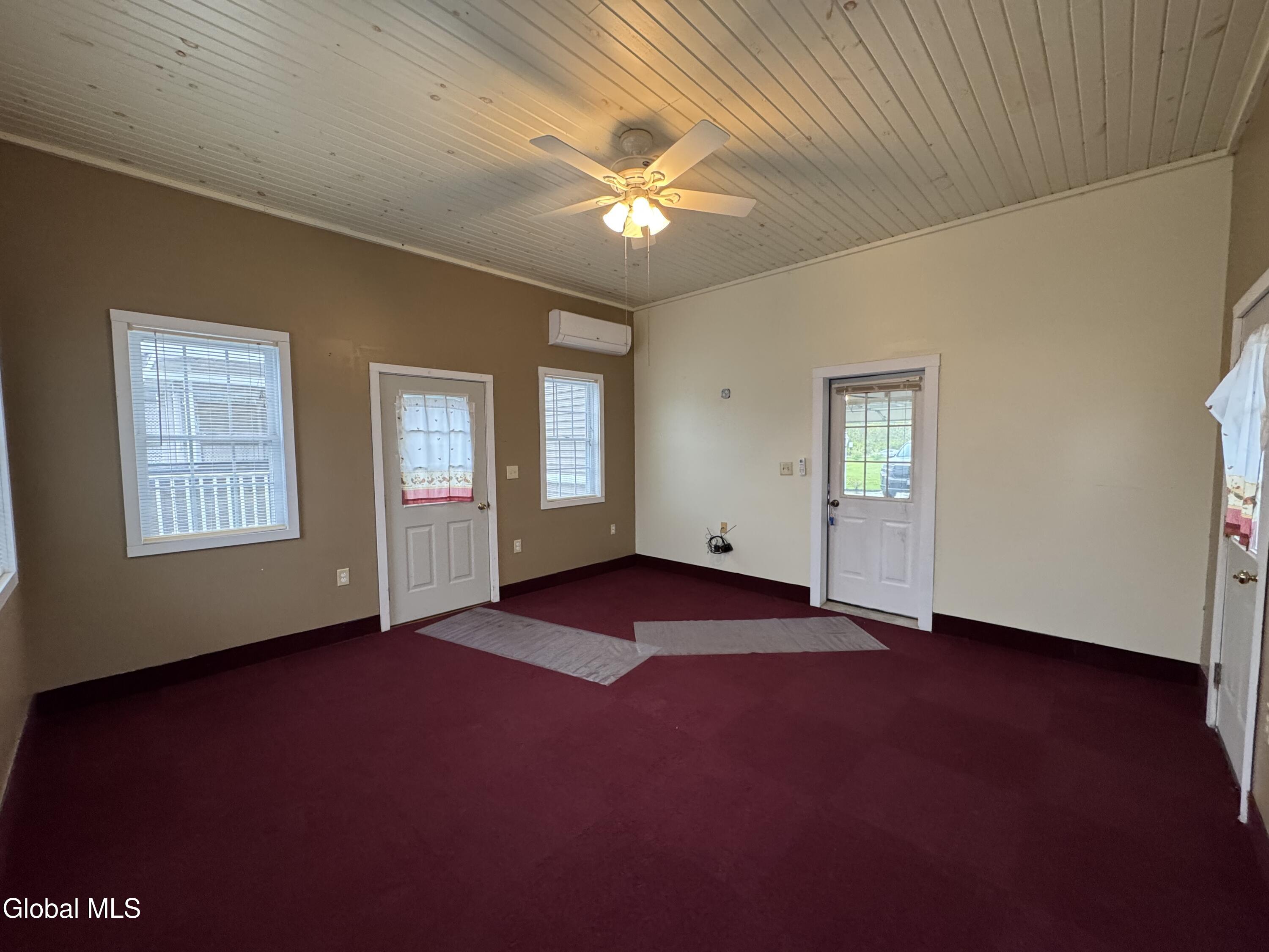 199 Ashdown Road Clifton Park, NY 12019 - Photo 39 of 66 IMG_3070