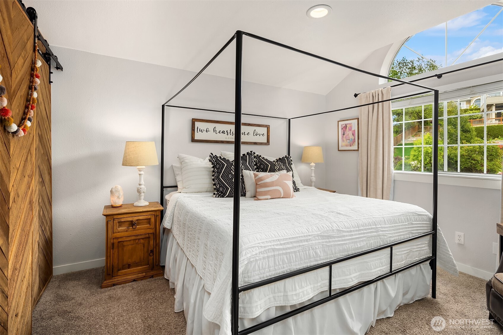 4938 Narbeck Avenue Everett, WA 98203 - Photo 17 of 40 a bedroom with a bed and a window