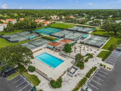 $1,222,000 | 6660 St James Crossing, University Park, FL 34201