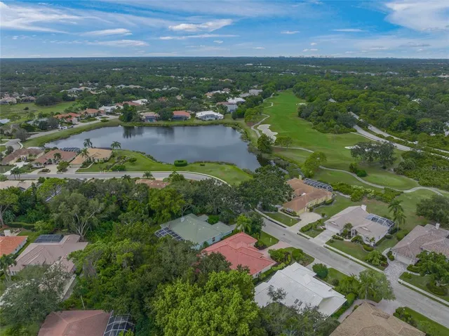 $1,222,000 | 6660 St James Crossing, University Park, FL 34201