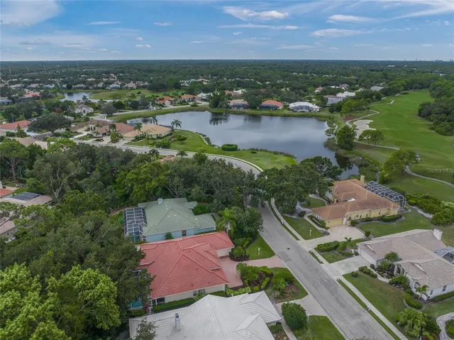 $1,222,000 | 6660 St James Crossing, University Park, FL 34201
