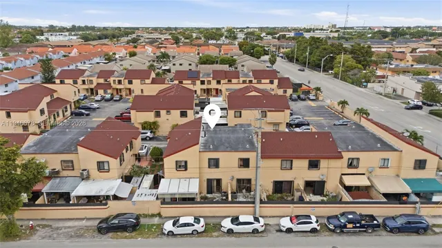 $239,999 | 2412 West 52nd Terrace, Unit 77, Hialeah, FL 33016