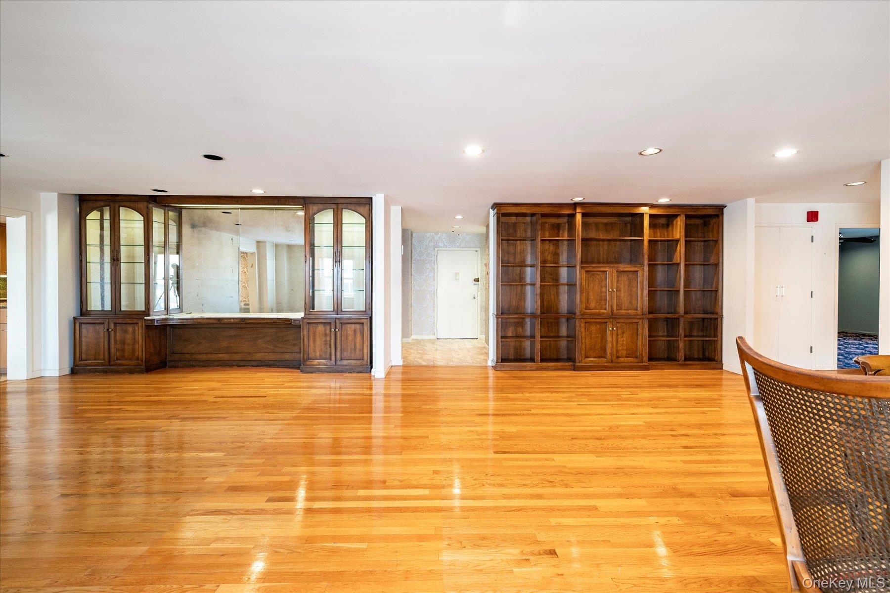 360 Shore Road, Unit 6L & 6M Long Beach, NY 11561 - Photo 11 of 28 a view of an empty room with an empty room