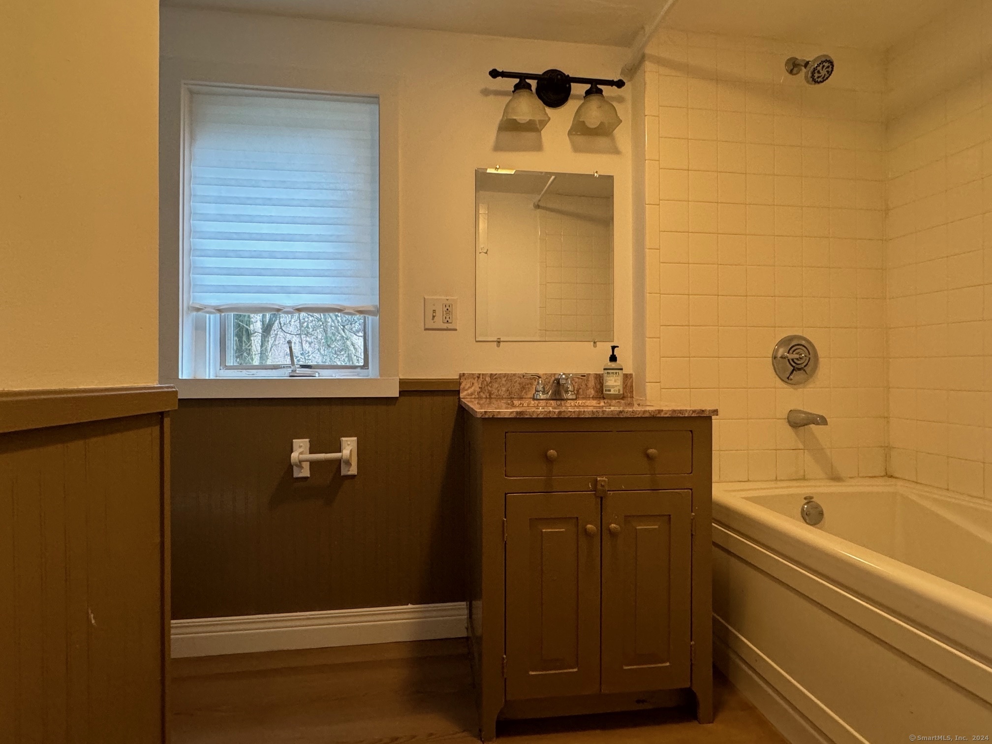 592 Horse Pond Road Madison, CT 06443 - Photo 19 of 33