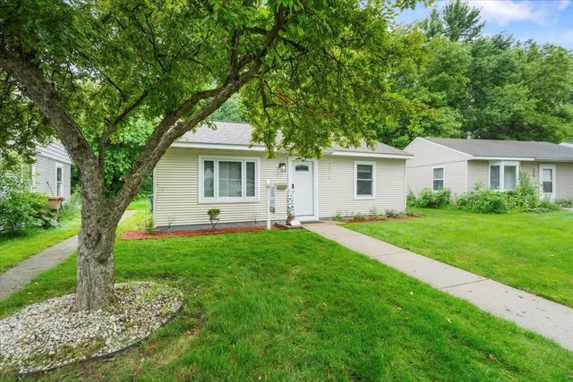 $259,000 | 36 Craig Avenue, Madison, WI 53705