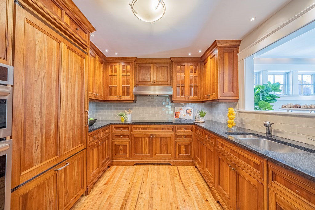 4 Gibson Road, Unit 2 Lexington, MA 02420 - Photo 11 of 42