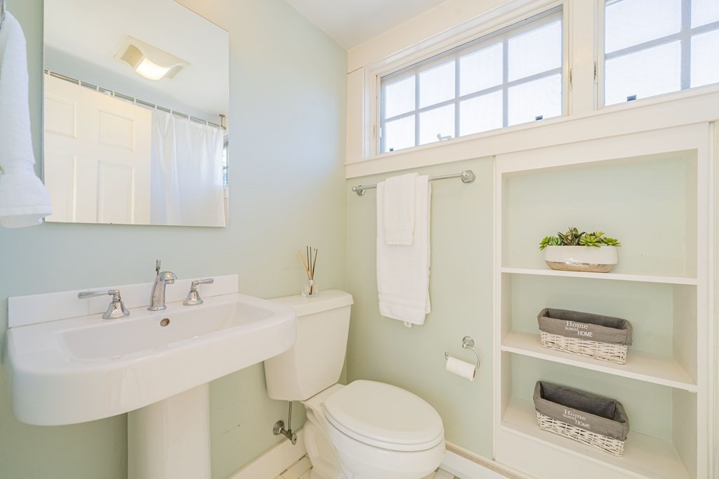 4 Gibson Road, Unit 2 Lexington, MA 02420 - Photo 31 of 42