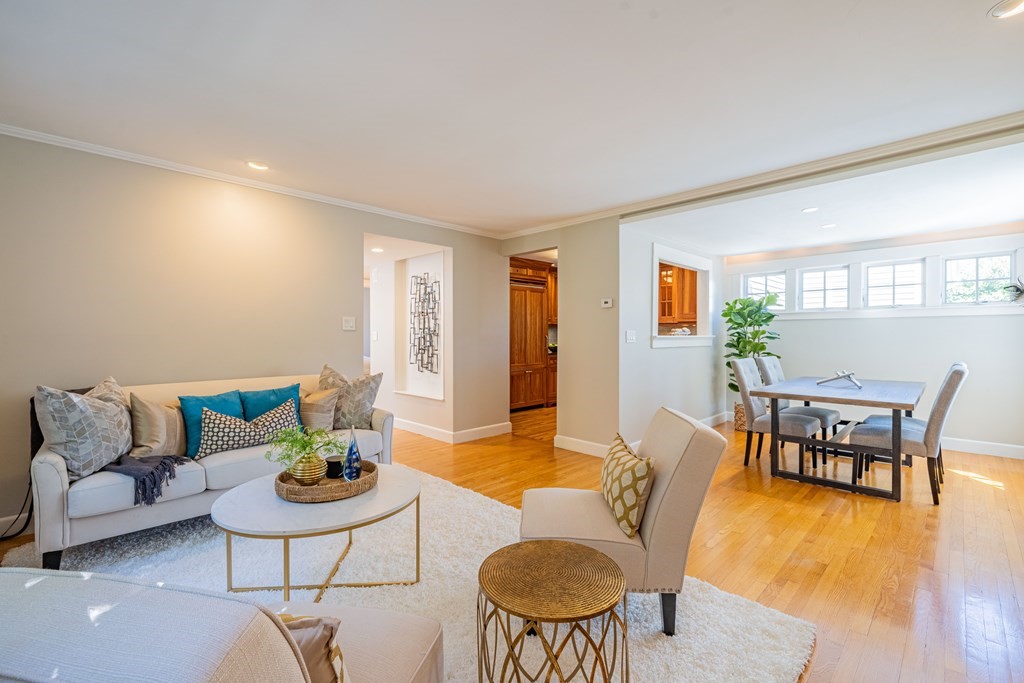 4 Gibson Road, Unit 2 Lexington, MA 02420 - Photo 5 of 42