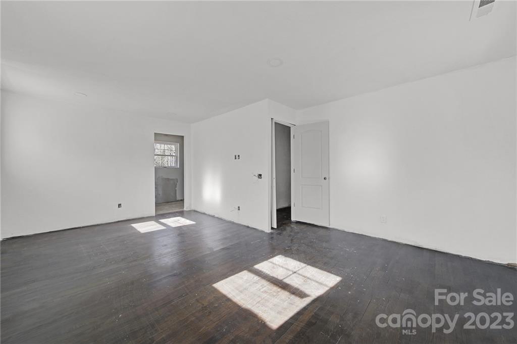 507 Lakeview Road Fort Mill, SC 29715 - Photo 12 of 36 Gallery Image 12
