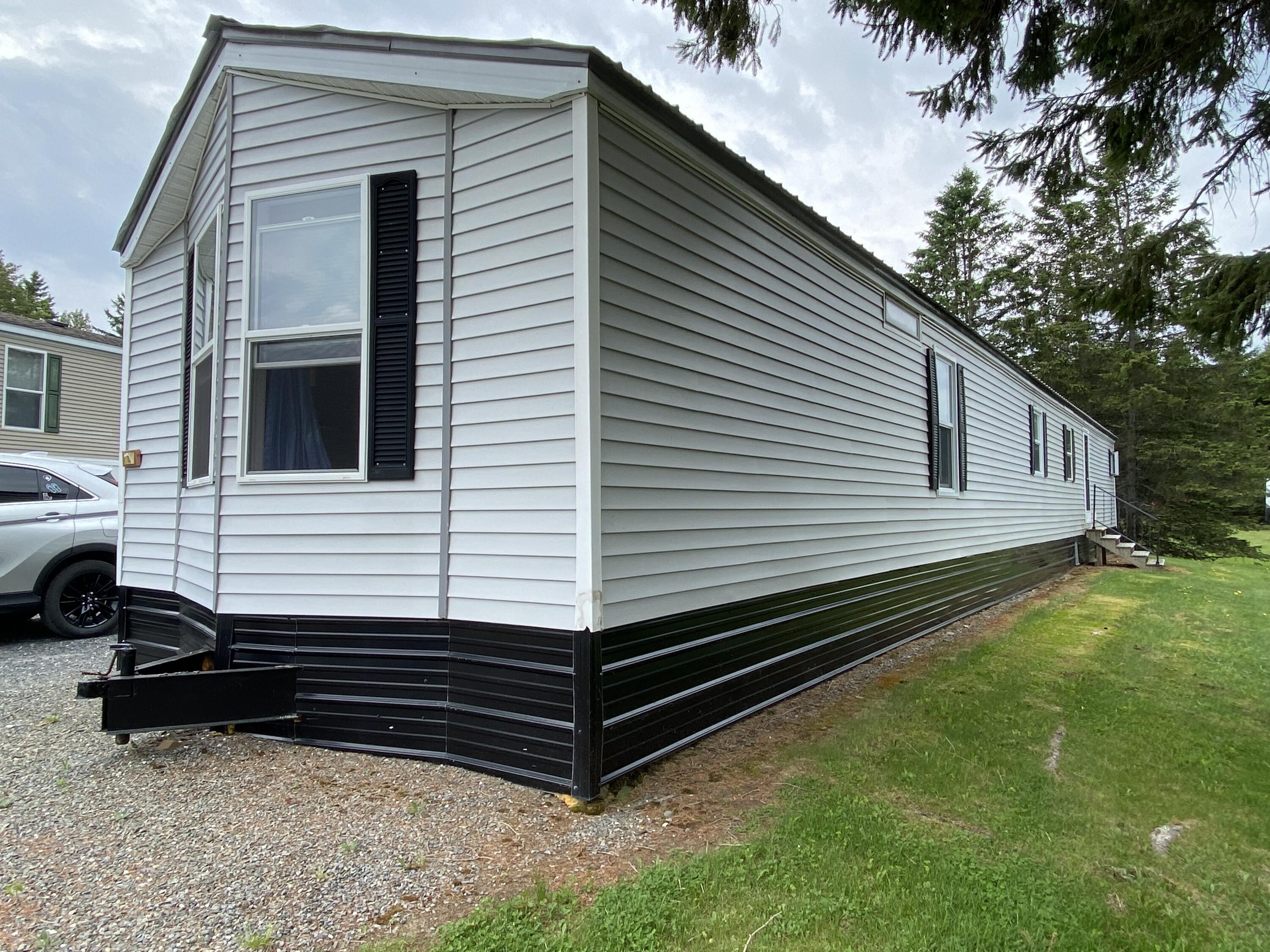 333 River Road, Unit 13 Caribou, ME 04736 - Photo 3 of 21 IMG_8558