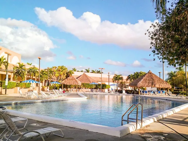 $2,390 | 34 Key W Court, Unit 43, Weston, FL 33326