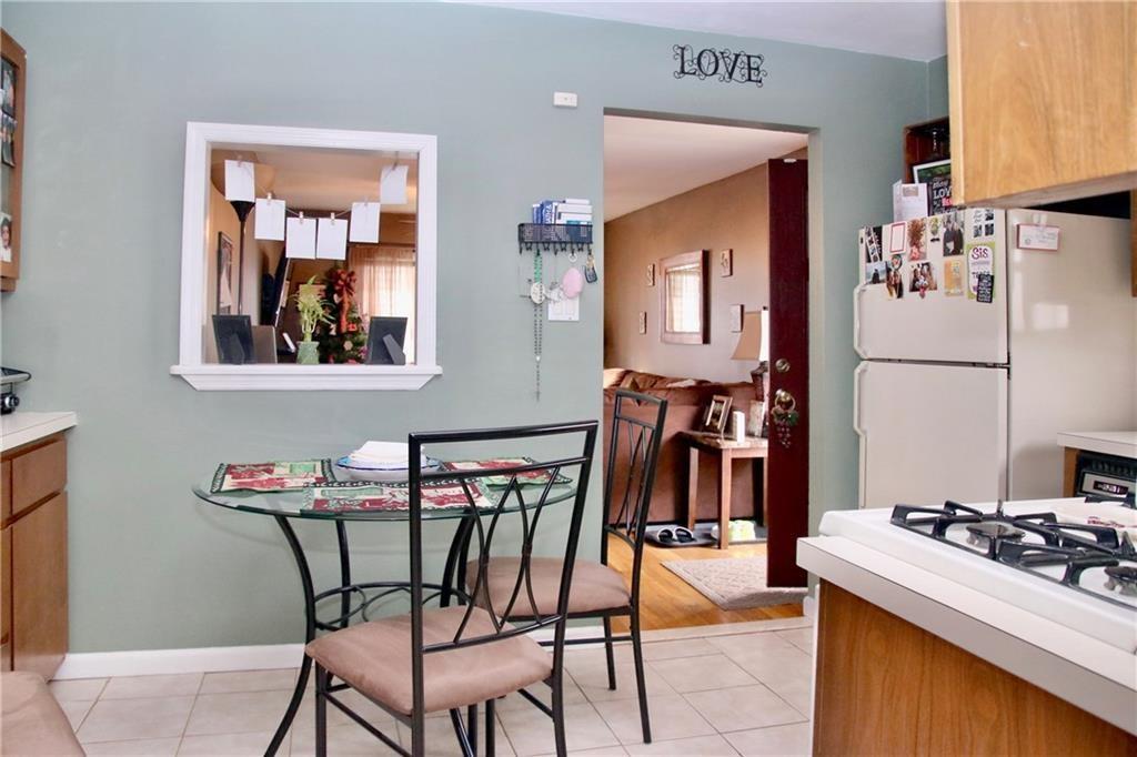 421 Foster Road Staten Island, NY 10309 - Photo 17 of 26 Gallery Image 17