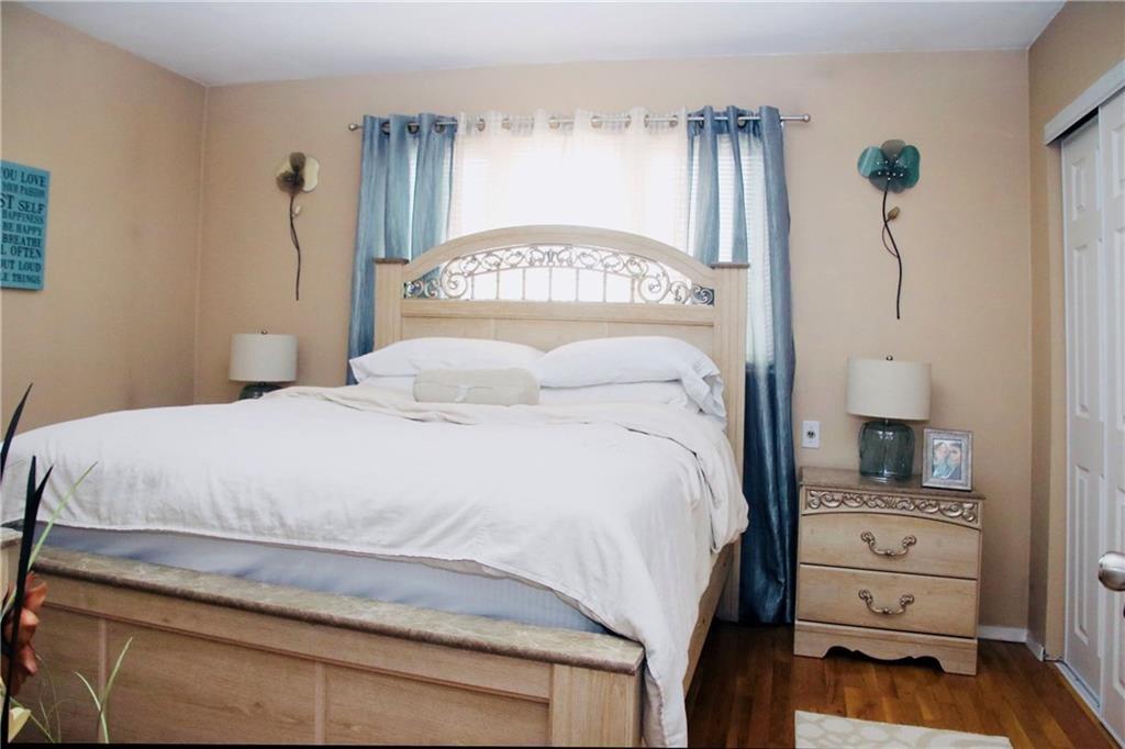 421 Foster Road Staten Island, NY 10309 - Photo 19 of 26 Gallery Image 19