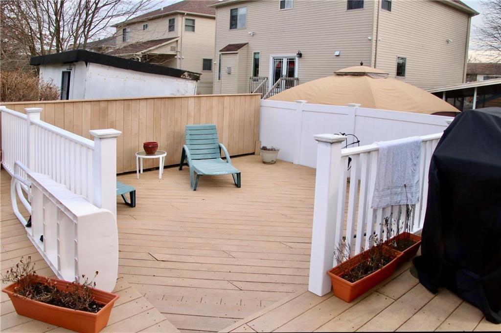 421 Foster Road Staten Island, NY 10309 - Photo 24 of 26 Gallery Image 24