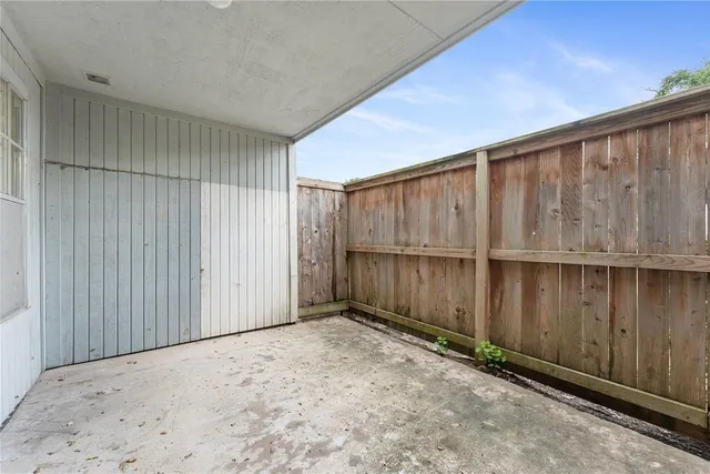 $1,250 | 10871 Braes Bend Drive, Unit 10871, Houston, TX 77071