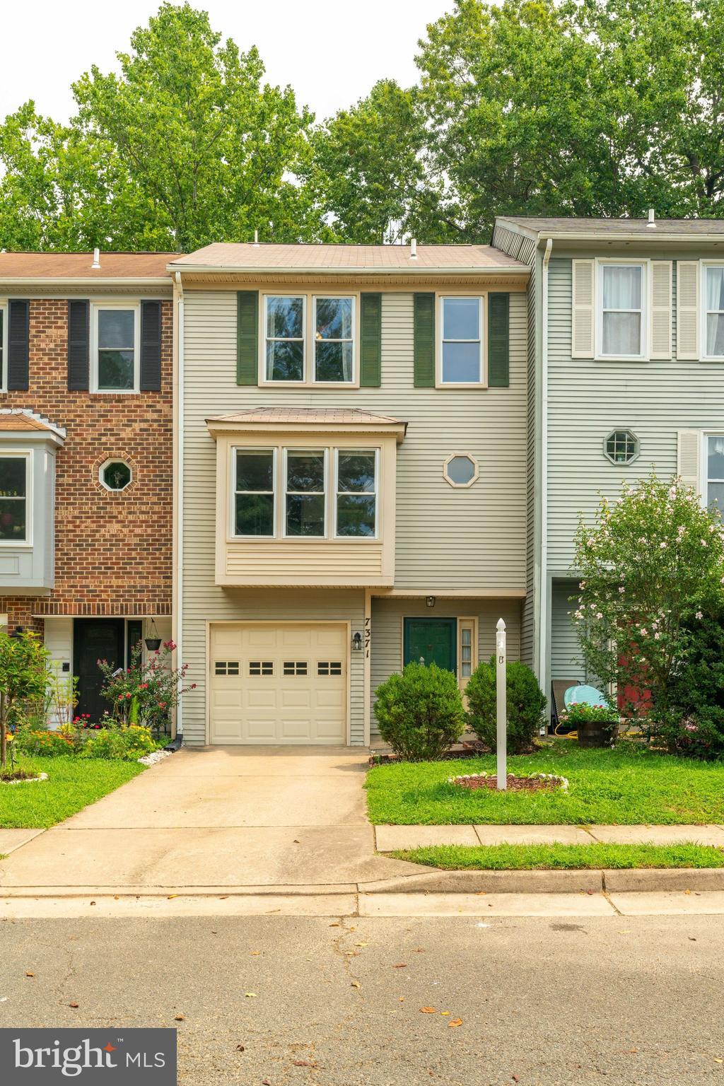 7371 Stream Way Springfield, VA 22152 - Photo 1 of 58 Welcome home!
