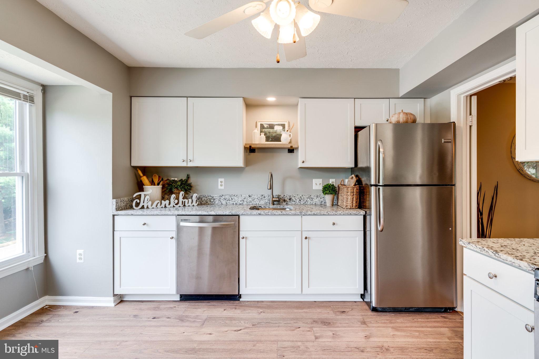 7371 Stream Way Springfield, VA 22152 - Photo 2 of 58 Fully upgraded kitchen