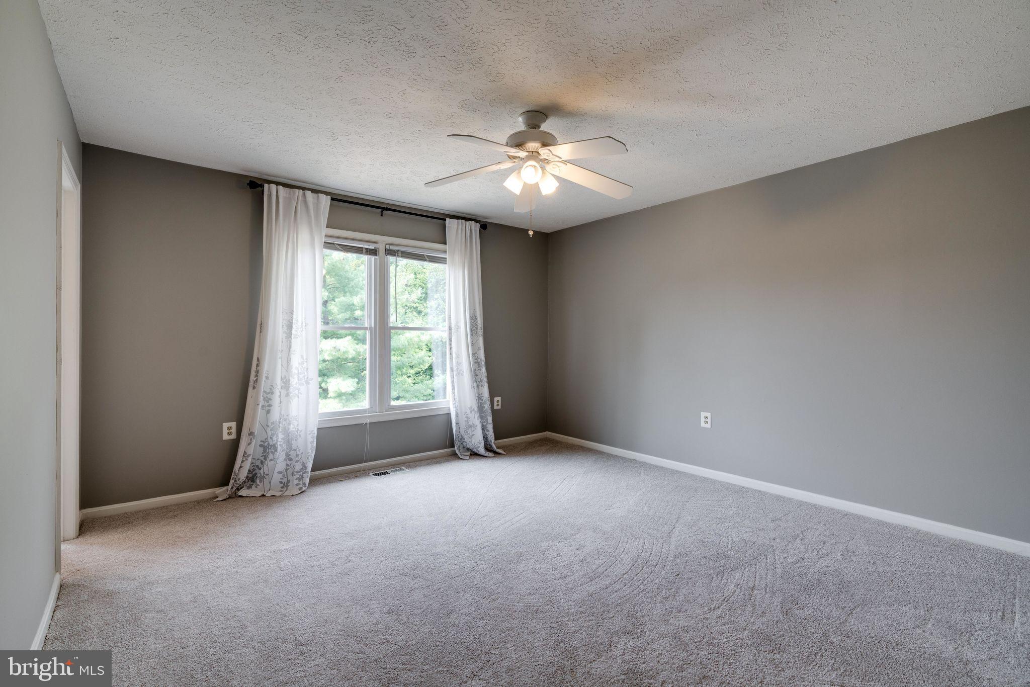 7371 Stream Way Springfield, VA 22152 - Photo 21 of 58 Spacious second master