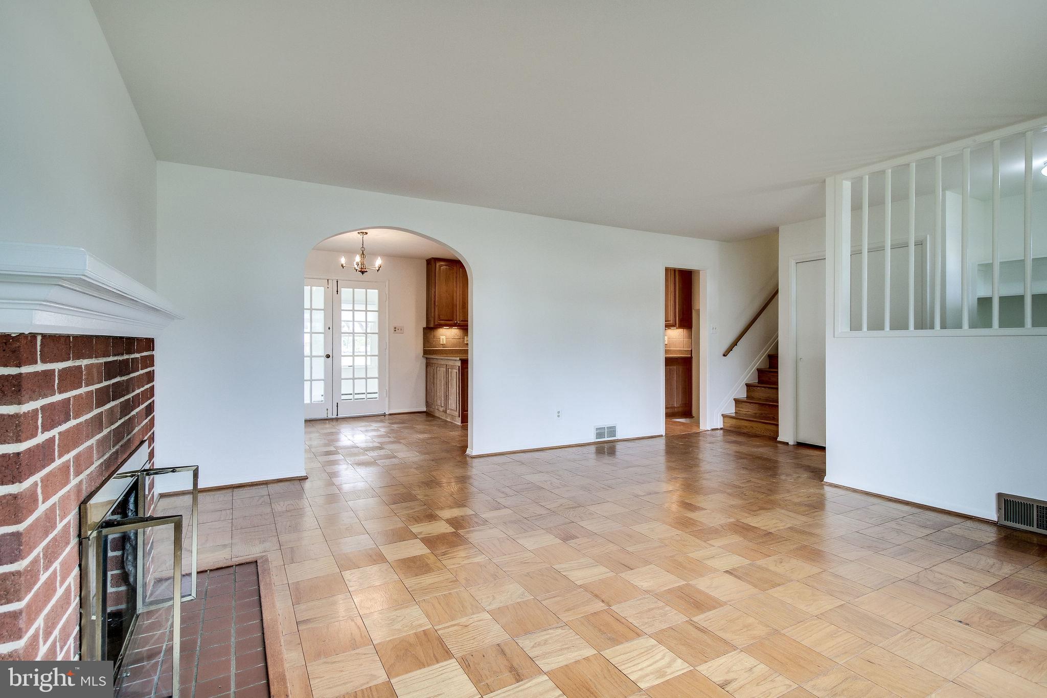7421 Grace Street Springfield, VA 22150 - Photo 32 of 32 LARGE LIVING ROOM/OPEN FLOOR PLAN/WOOD FLOORS