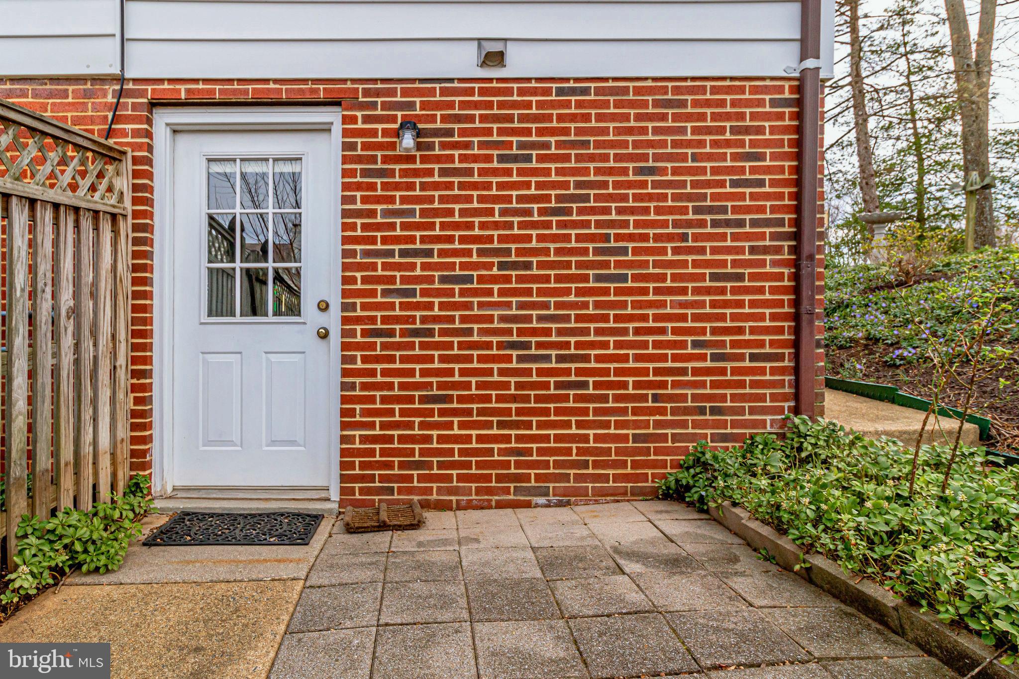 7421 Grace Street Springfield, VA 22150 - Photo 27 of 32 PRIVATE SIDE ENTRANCE TO BONUS ROOM (20X11)