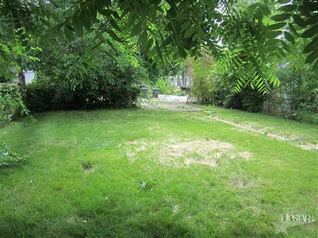 3617 Oliver Street Fort Wayne, IN 46806 - Photo 2 of 10