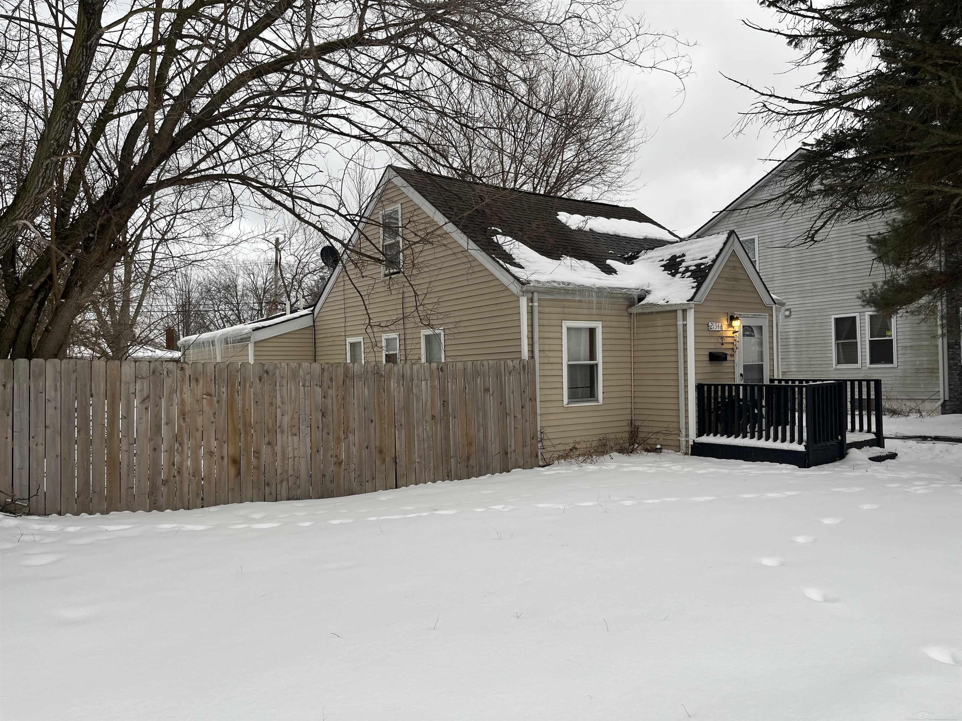 21548 Doepfer Road Warren, MI 48091 - Photo 2 of 29